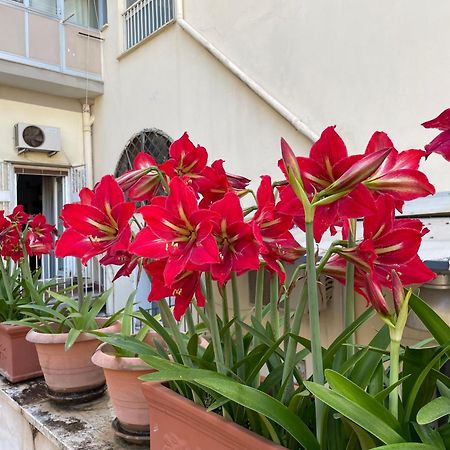 Apartamento Il Giglio Rosso Nápoles Exterior foto