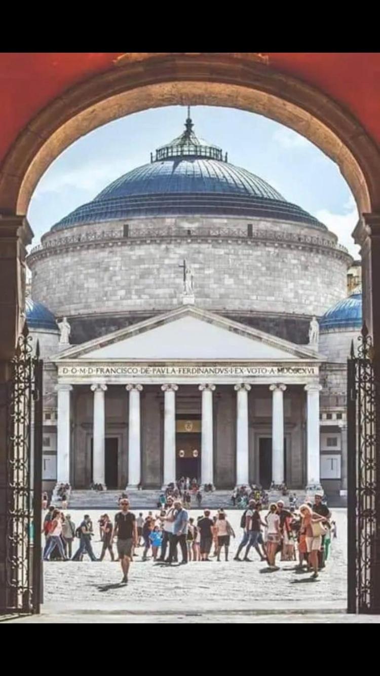 Apartamento Il Giglio Rosso Nápoles Exterior foto